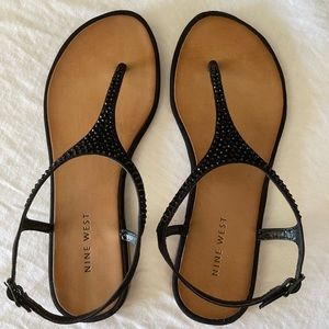 NINE WEST Flat Sandal (Women), Black, Size: 5 M US